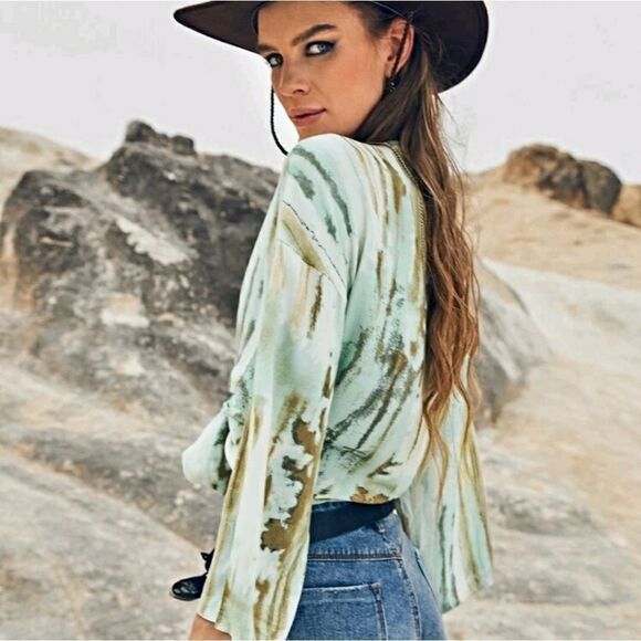 Knot Front Tie Dye Top - Picture 2 of 6